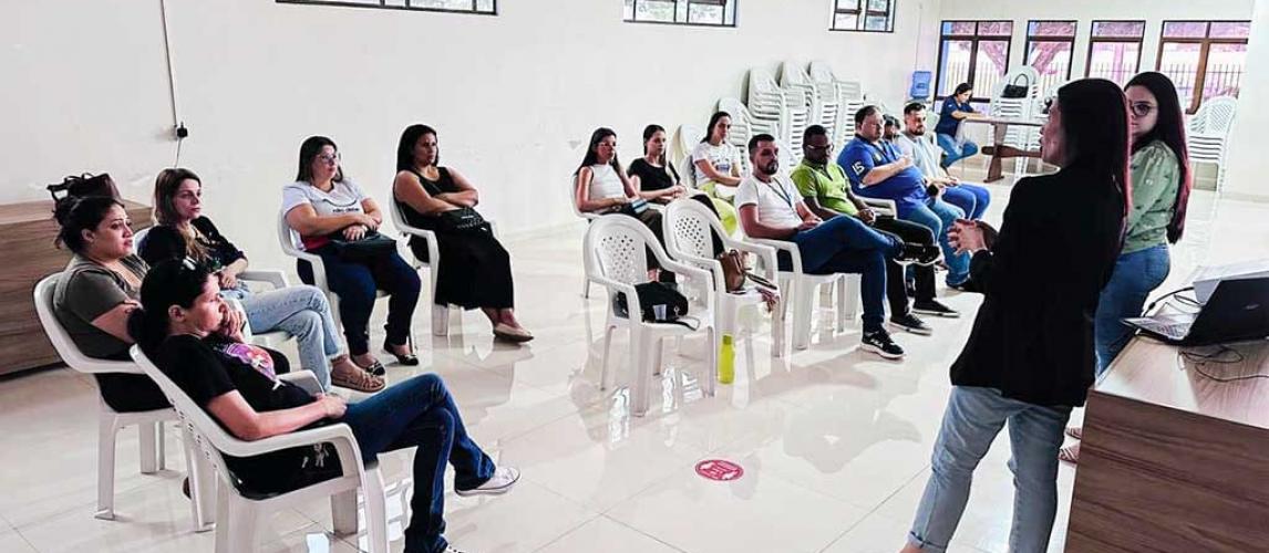 Imagens da Notícia Saúde Bucal realiza capacitação para profissionais que atendem na rede municipal de saúde